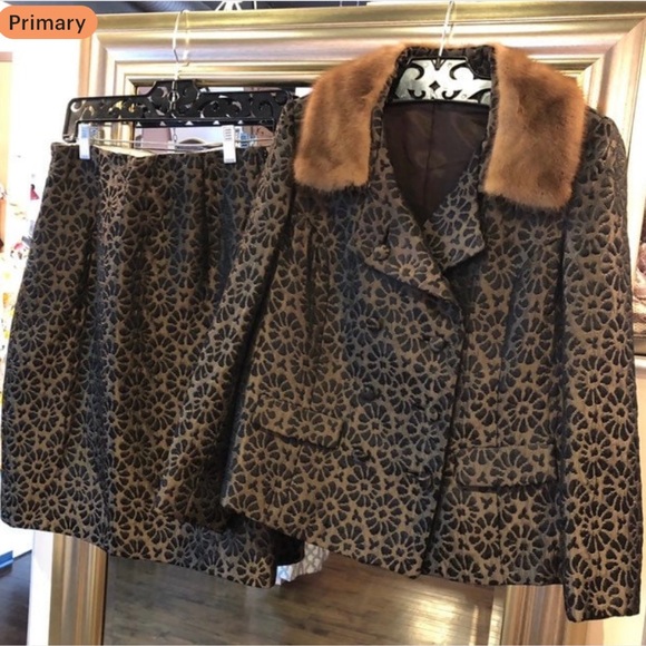 50/60's Women's Floral Brocade Tapestry Skirt Set - Size 6 - Mink Collar Accent - Picture 1 of 10